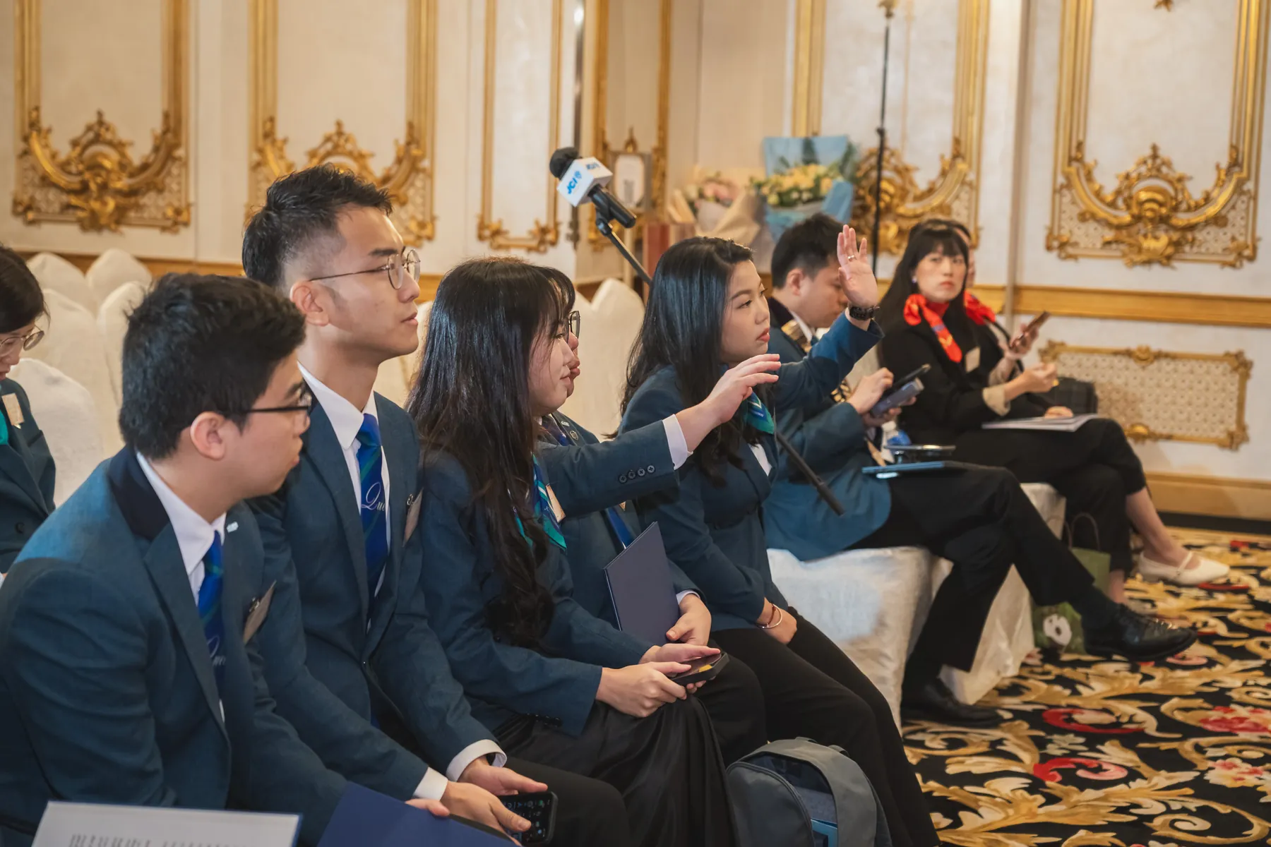 Members participating in the AGM · 35/100