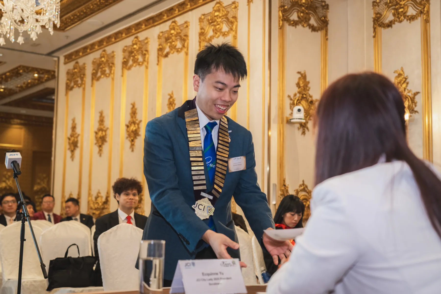 Members participating in the AGM · 44/100