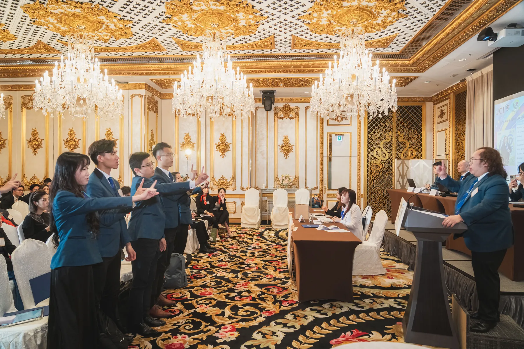 Members participating in the AGM · 51/100