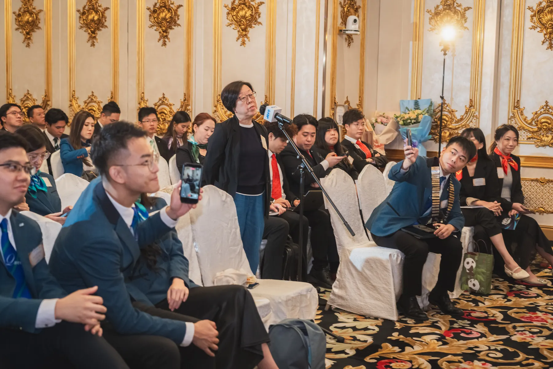 Members participating in the AGM · 53/100