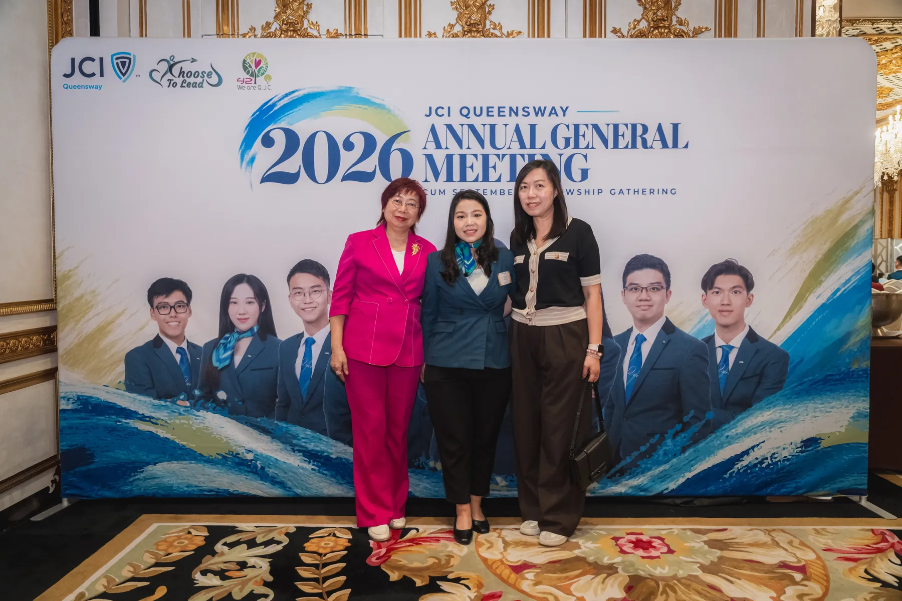 Members and guests together at the AGM · 100/100