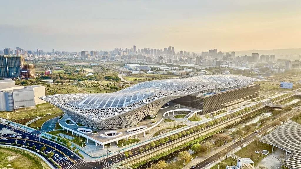 Aerial view of Taichung International Convention and Exhibition Center and the Taichung skyline.